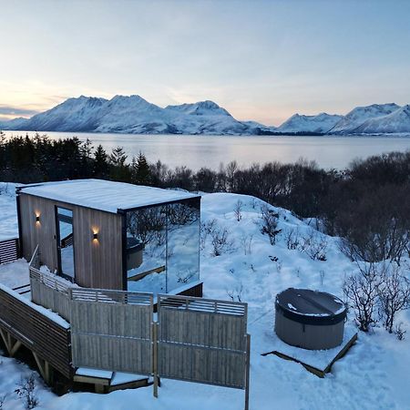Wonderinn Arctic Utstrand Екстер'єр фото